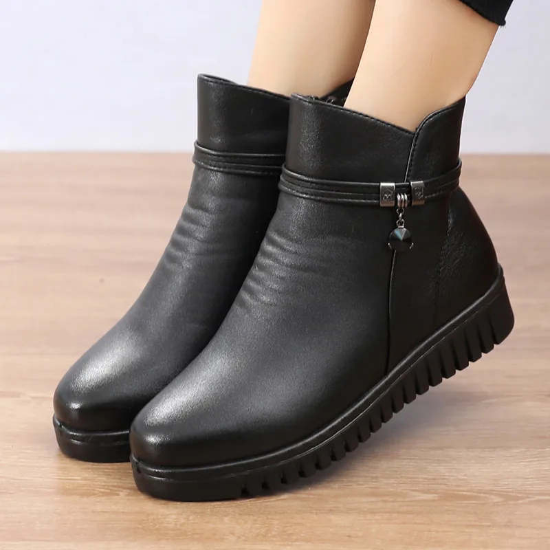 

Winter Mother Shoes Women Snow Boots Pure Black Warm Plush Ladies Ankle Boots Thick Sole 3cm Big Size 42 DX721