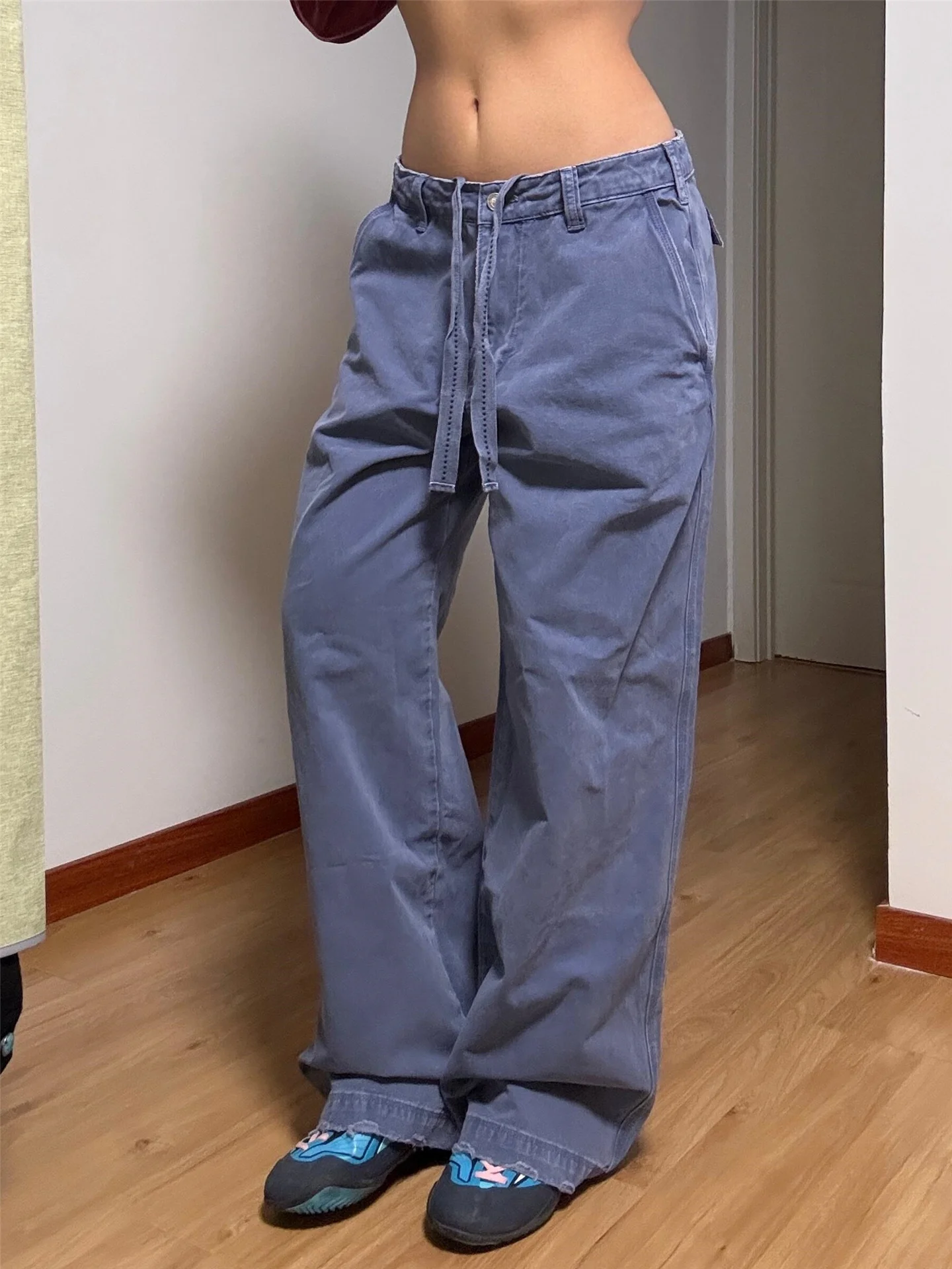 

Американские винтажные синие рабочие джинсы для женщин: свободные, стройнящие, повседневные брюки с эффектом потертости, весна-осень, естественная талия, хлопок