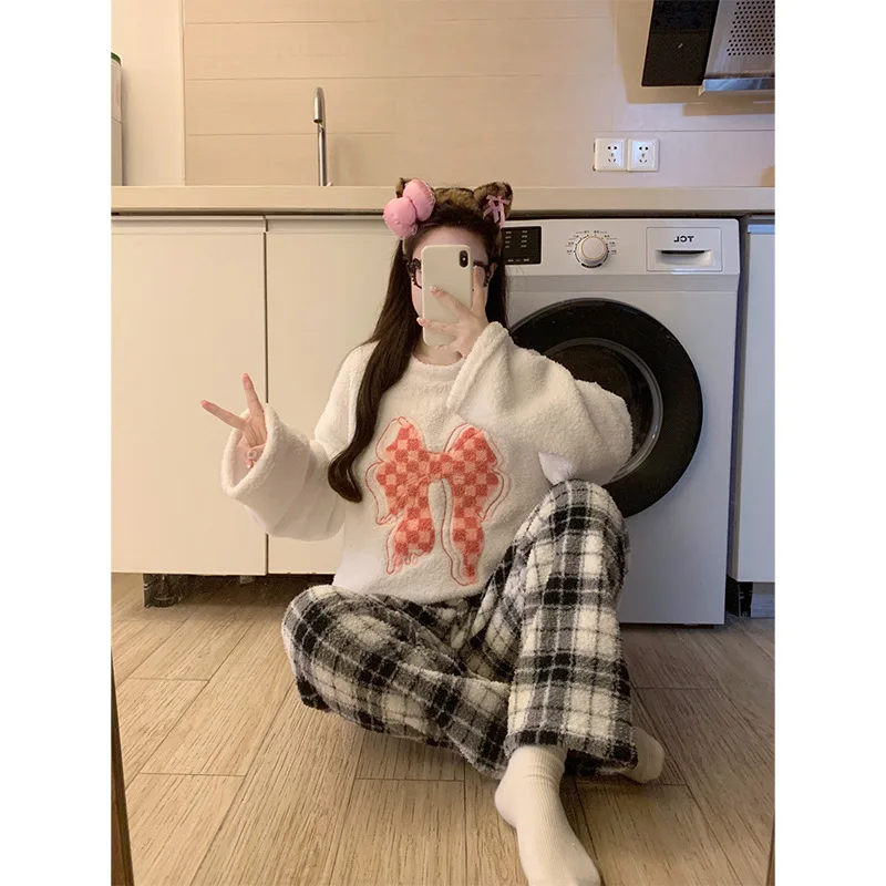 

PJs SetWomen's pajama setWomen's warm winter pajamassoft and fluffyFashionable home clothes, pajamasCute and soft pajama