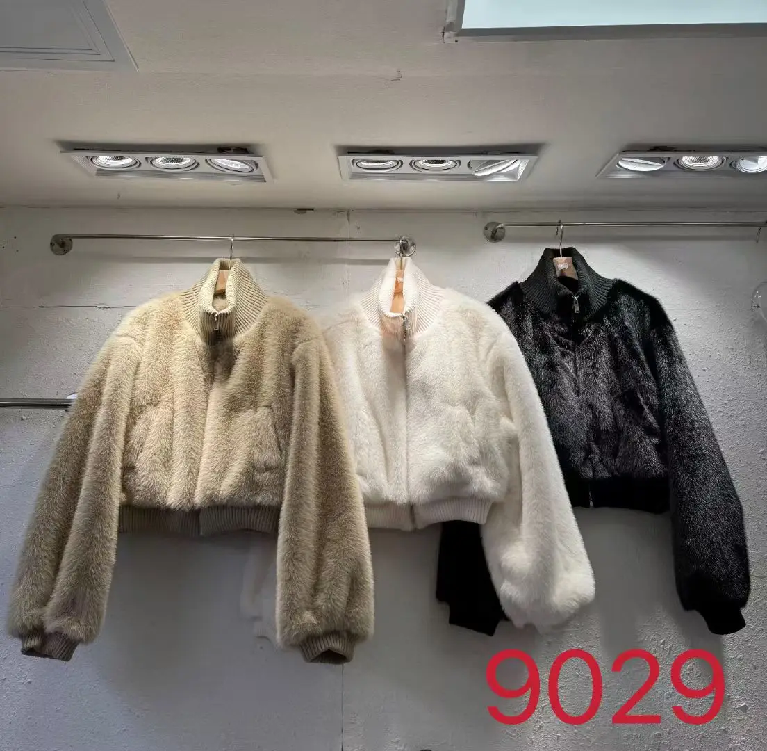 

Women's Autumn Winter Faux Mink Hair Patchwork Long Sleeve Short Jacket Lady Streetwear Knitted Hem Loose Faux Fur Outwear Top