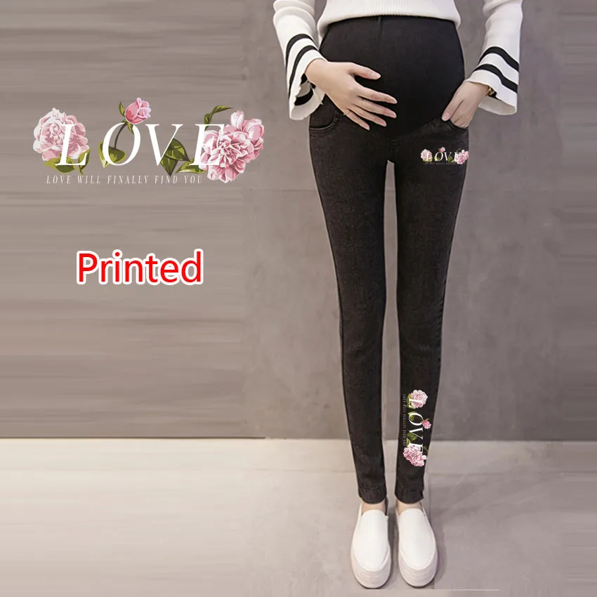

Джинсы для беременных с высокой талией и поддержкой живота, эластичные джинсовые брюки для беременных с подтяжкой бедер, повседневная рабочая одежда с буквенным принтом LOVE