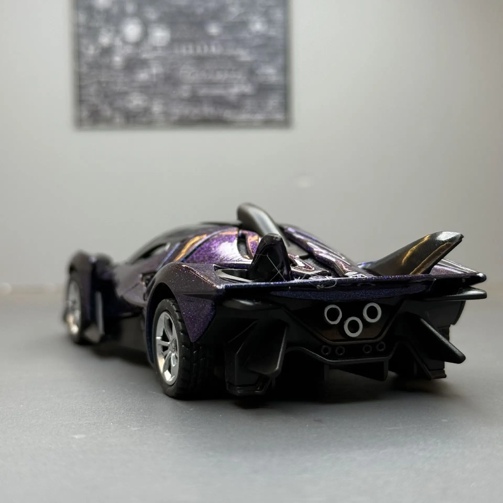 1:36 Apollo EVO Roadster Suono e luce Tirare indietro Modello di auto giocattolo per bambini Ornamento Modello di auto in lega pressofusa da collezione