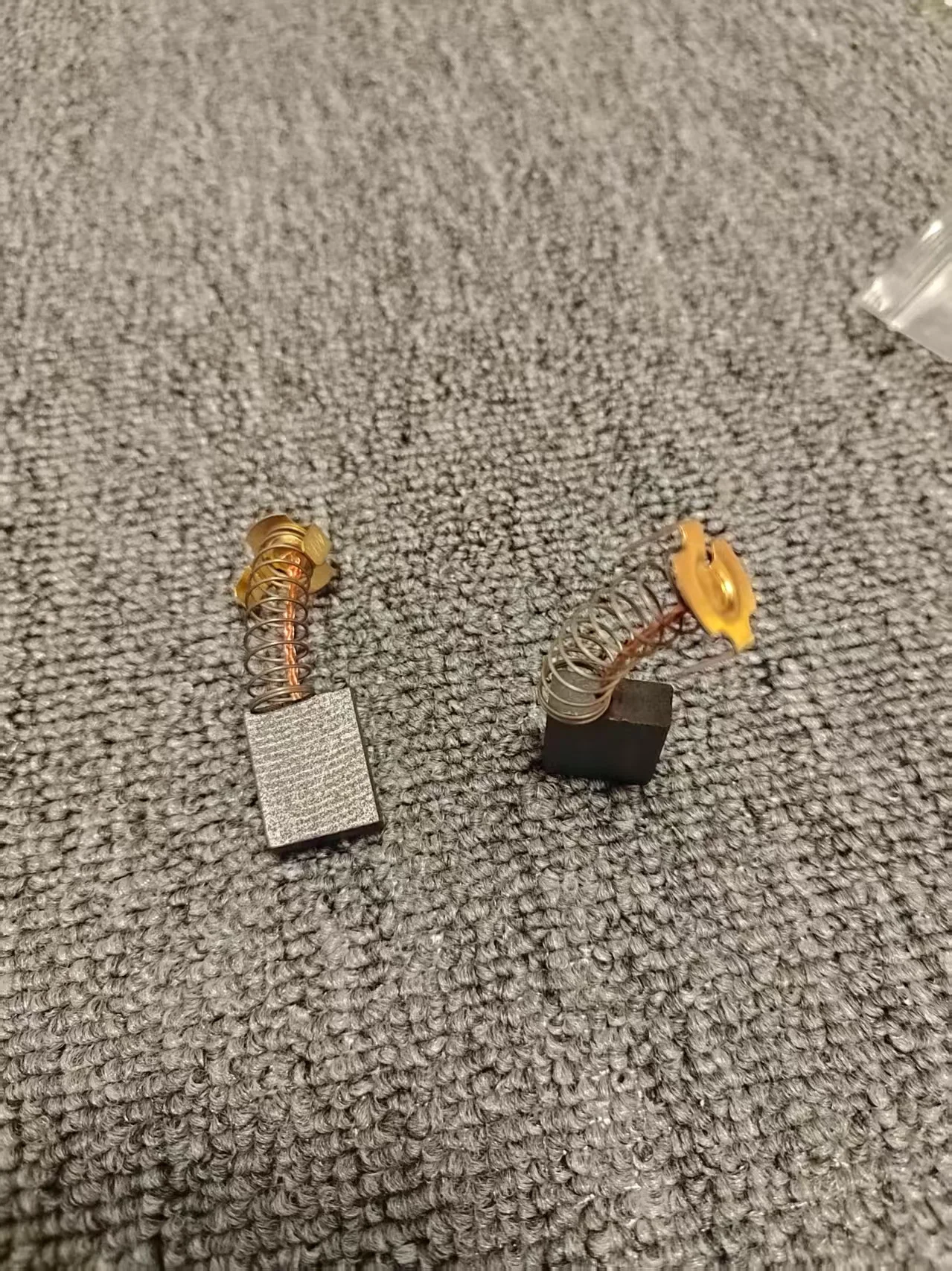 2 قطعة محرك مفرغة تيار مباشر 9.5X17.5X30 فرشاة كربون مخصصة مقاومة للاهتراء 7*16.5*21 فرشاة كربون المحرك #2