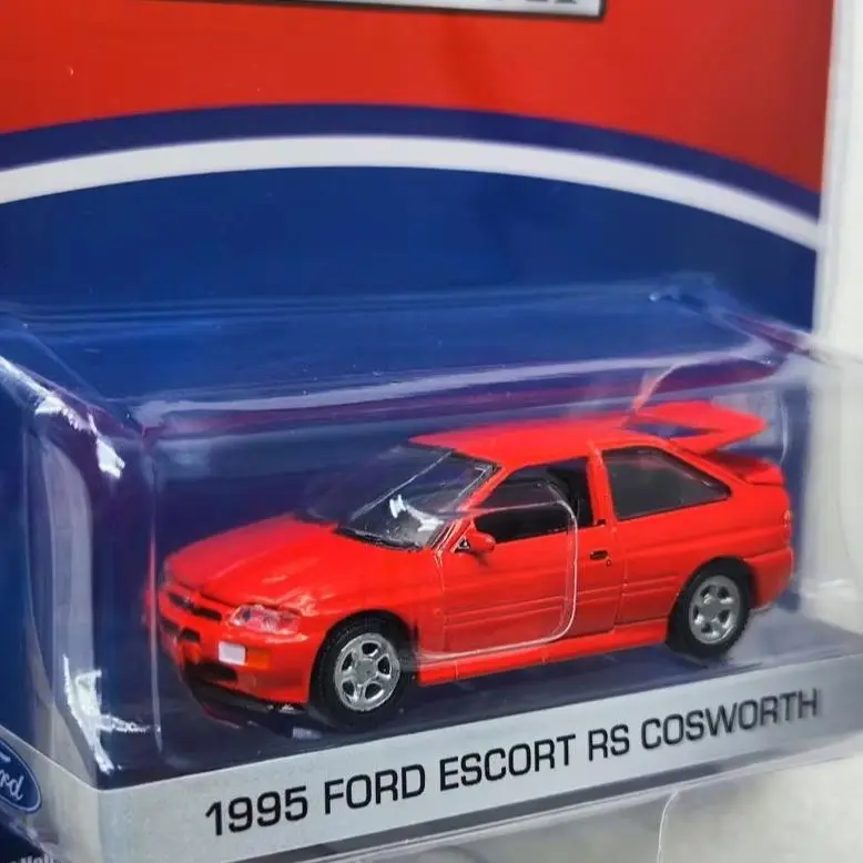 

1: 64 1995 Ford Escort RS Cosworth — модели автомобилей с орнаментом Radiant Red Advanced Collection