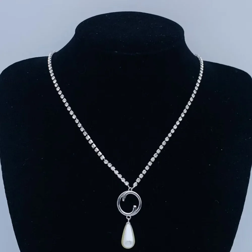 

Новое роскошное ожерелье с буквами премиум-класса 2025 года, подходящее для всех случаев