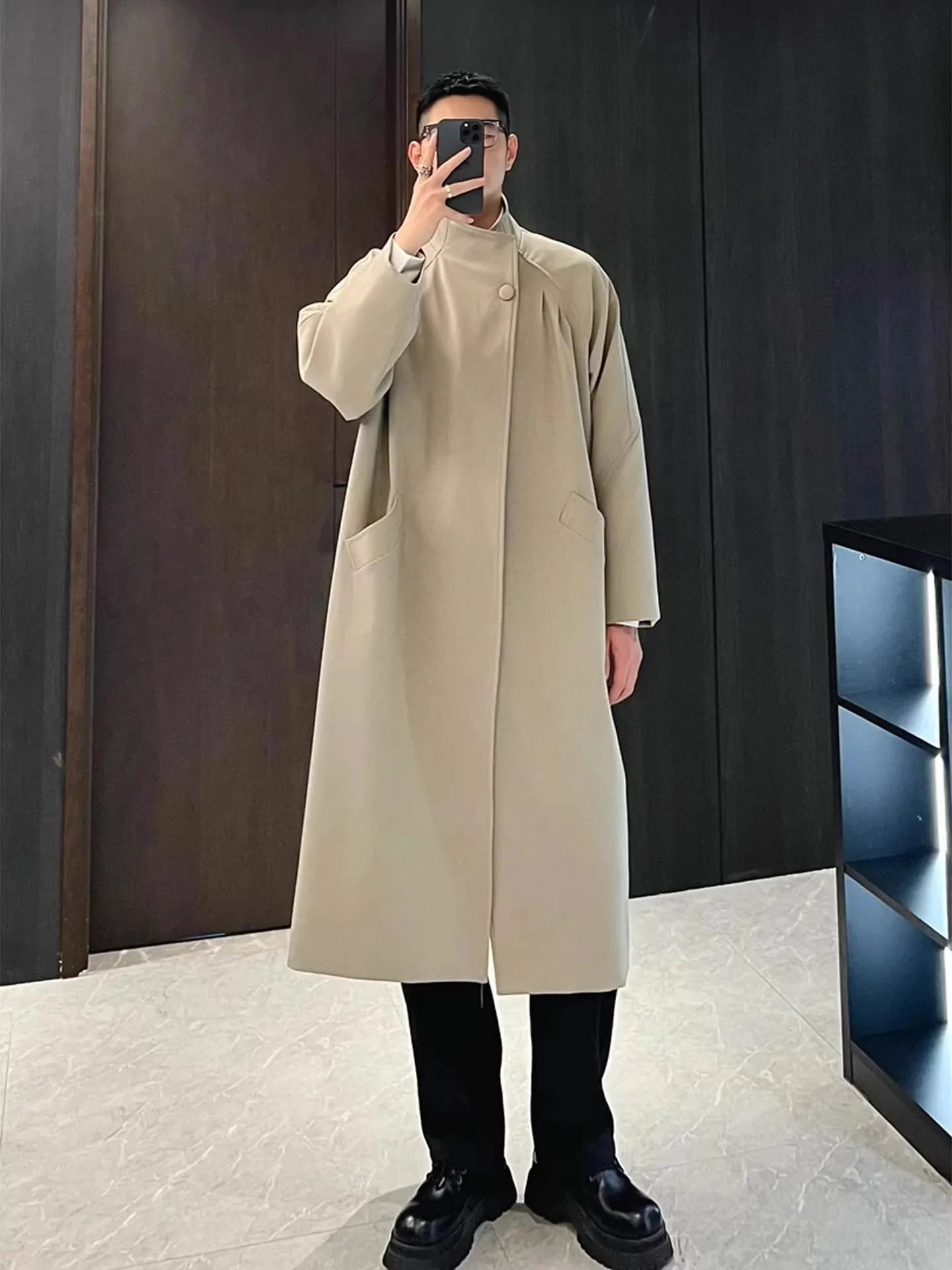 

Мужская ветровка Briti Sle, джет, воротник-стойка на одной пуговице, длина миди, верхняя одежда, осенний сезон, пальто Hepburn Sle