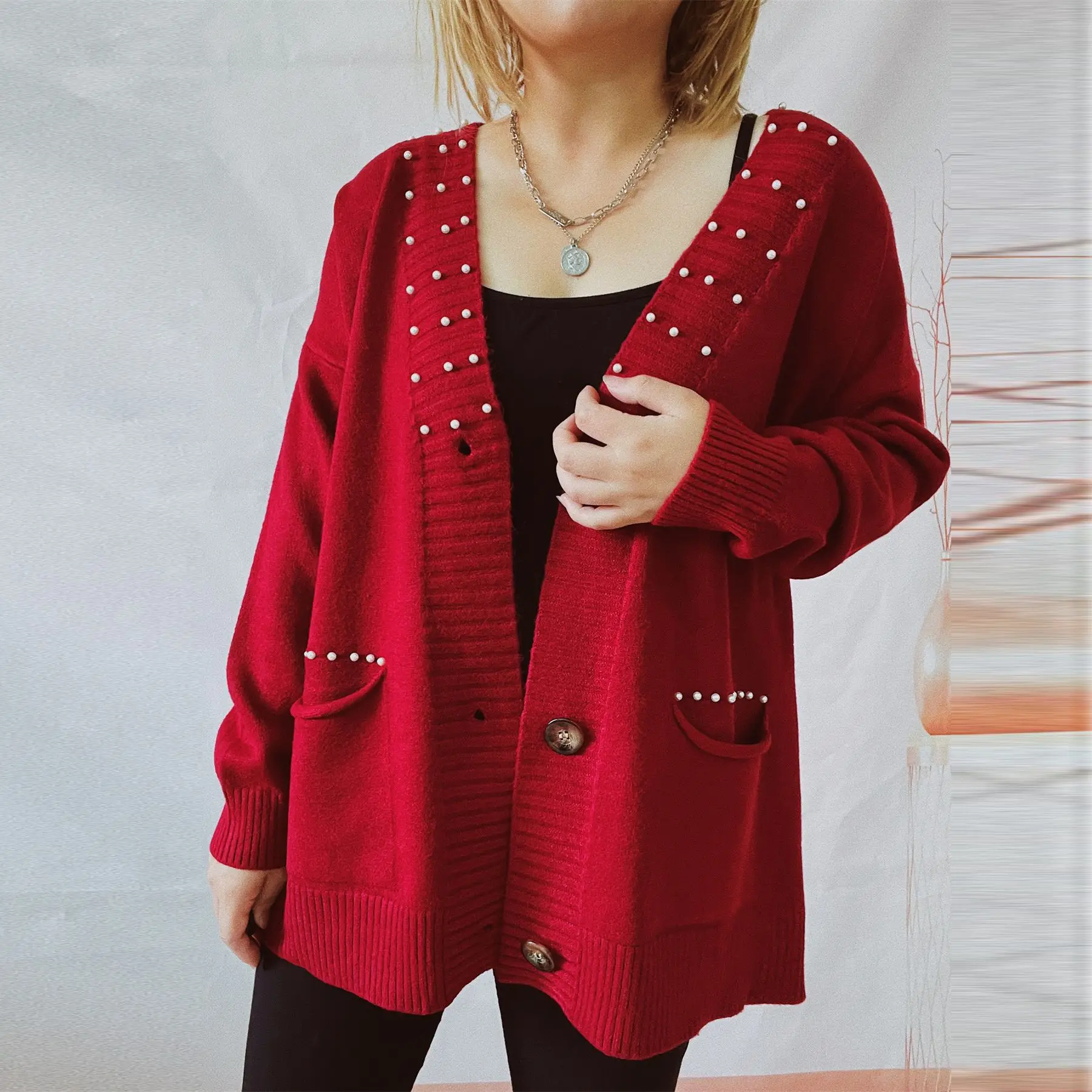 

2024 Autumn/Winter Solid Color Loose Handmade Pearl Single Breasted Pocket Knitted Sweater Cardigan Coat