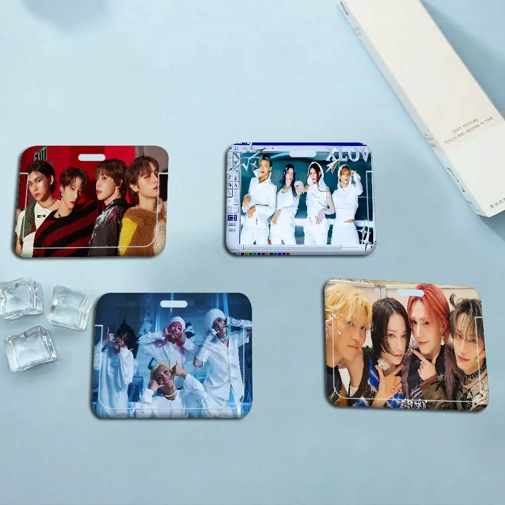 

Популярный держатель для бейджей K-pop группы X-XLov из ПВХ-материала, чехол для ID-карты, для работы, медсестер, ключей и кошелька