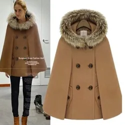 Women's Woolen Blends Ponchos 2023 Winter Autumn Wool Cloak Warm Faux Fur Collar Double Button Female Cape Outerwear Manteau