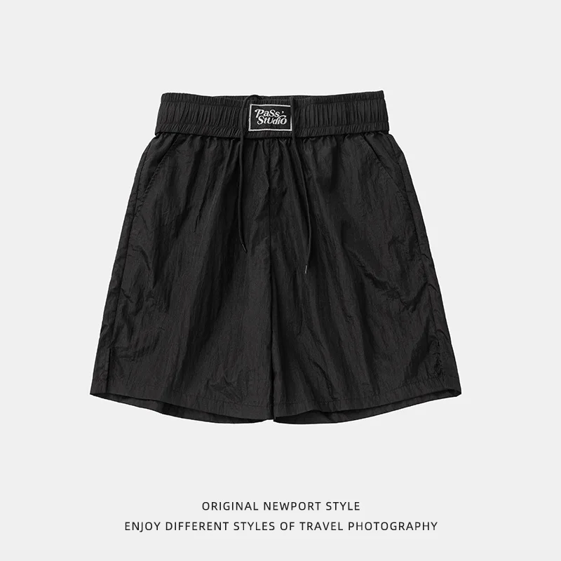 와이드 허리밴드 디자인 스포츠 캐주얼 반바지 여름 신상 메탈 텍스처 살짝 주름진 트렌디 루즈핏 5부 팬츠 스웨트 ‌   JK82로 번역하세요