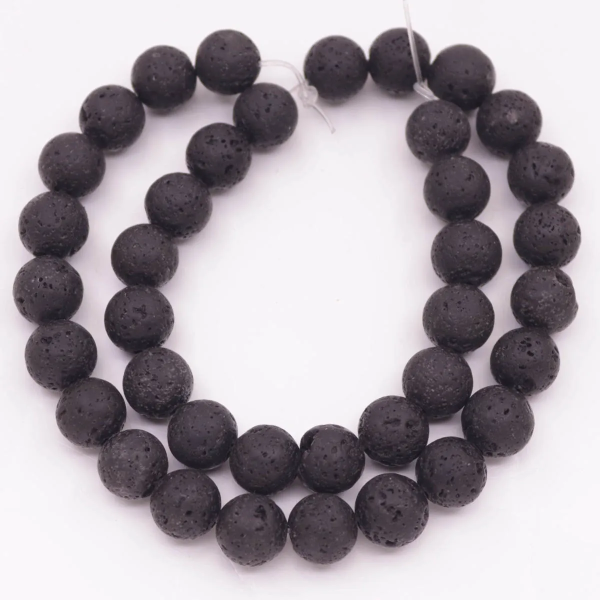 Perles rondes en pierre de lave volcanique noire naturelle de 10 mm, brin de 15 pouces de long