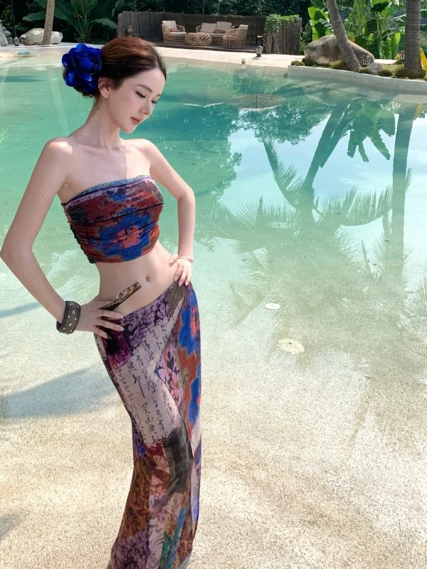 

Summer Vacation Women's Retro Print Halter Vest And Midi Skirt Two-Piece Set Thin A-Line Dress Casual Travel Outfit