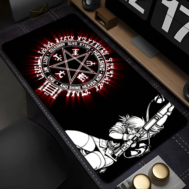 Hot Mouse Mats Hellsing Alucard Anime Desk Mat Cool keyboard pad Rubber Gaming Accessories XXL Large Mouse Pad Non-Slip Carpet