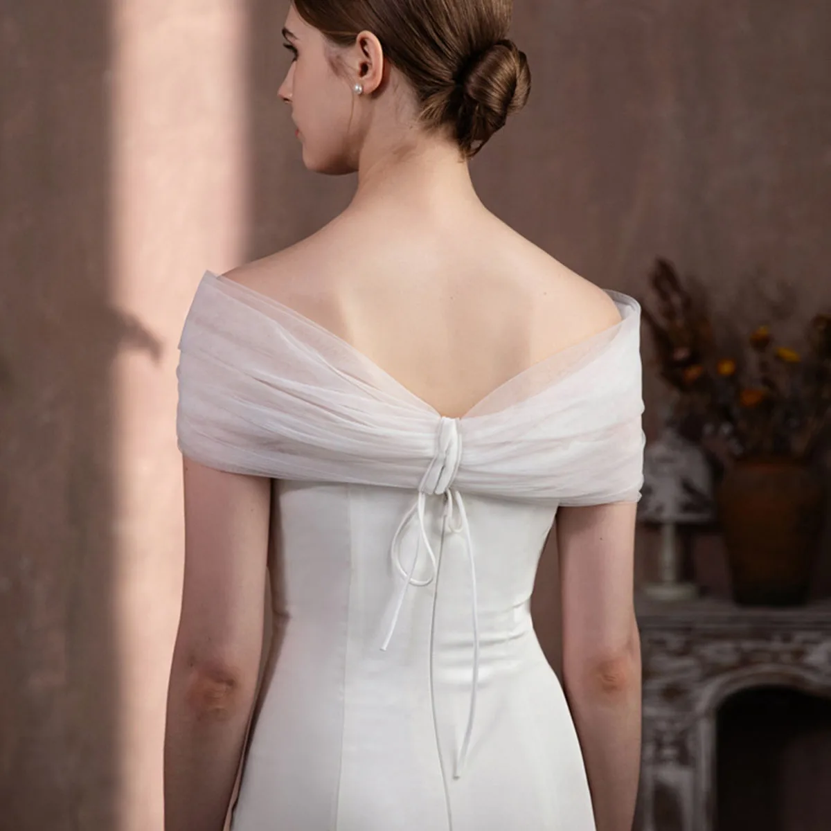 SLBRIDAL Eleganter Weißer Schlichter Blumen-Brautschal Hochzeitscape Schleier Hochzeitszubehör für Braut Hochzeit Damen – Detail 2