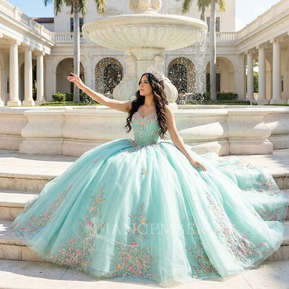 Classic Strapless Quinceanera Dress 2026 Party Dress Sparkling Customized Ball Gown Sweet 16 Party Gown vestido de 15 quinceañer
