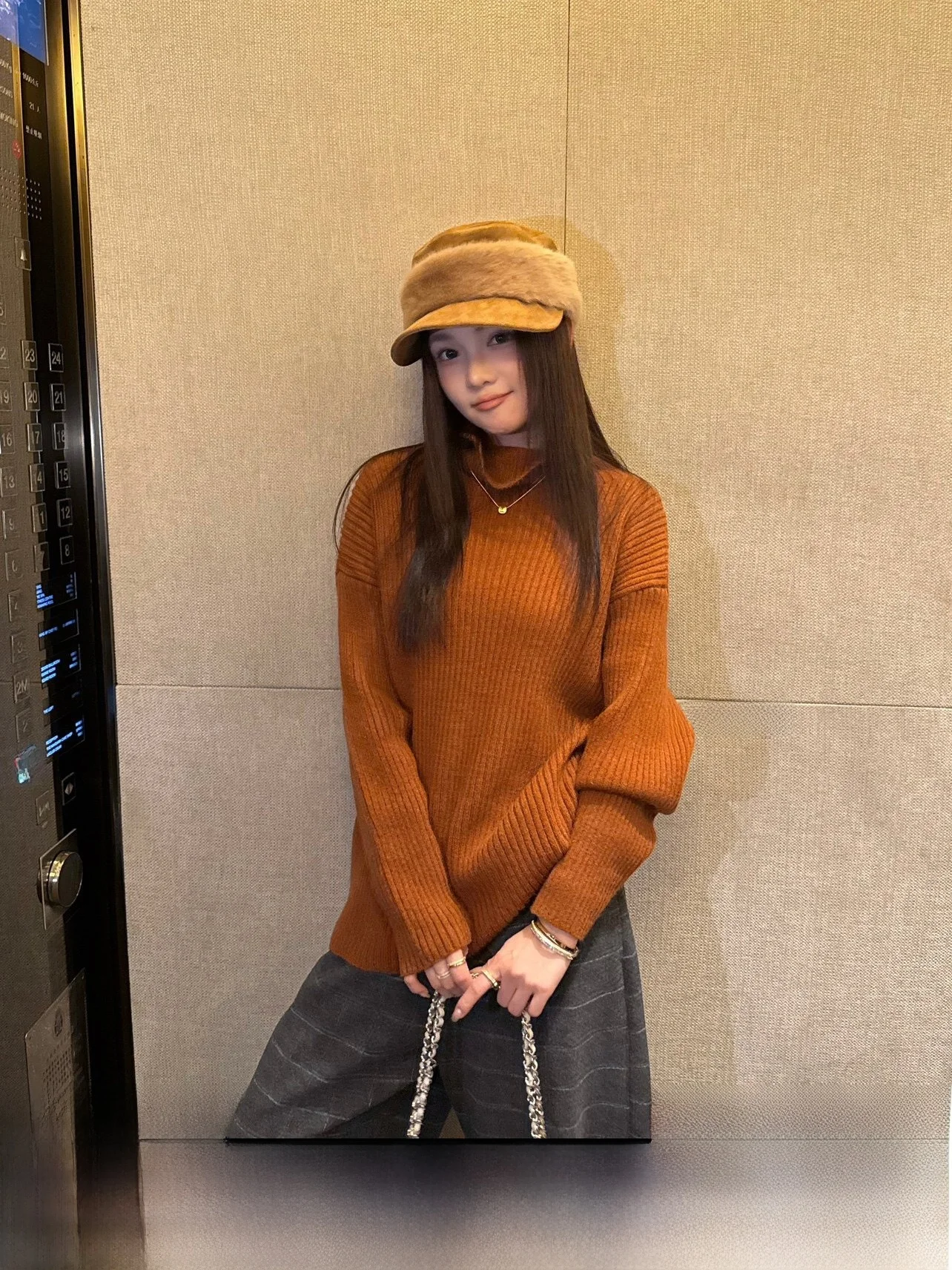 

Свободный вязаный свитер с высоким воротом для женщин, базовый слой, осень-зима, новинка UKILAU, дизайн с вертикальным рубчиком, в стиле Lazy Sle