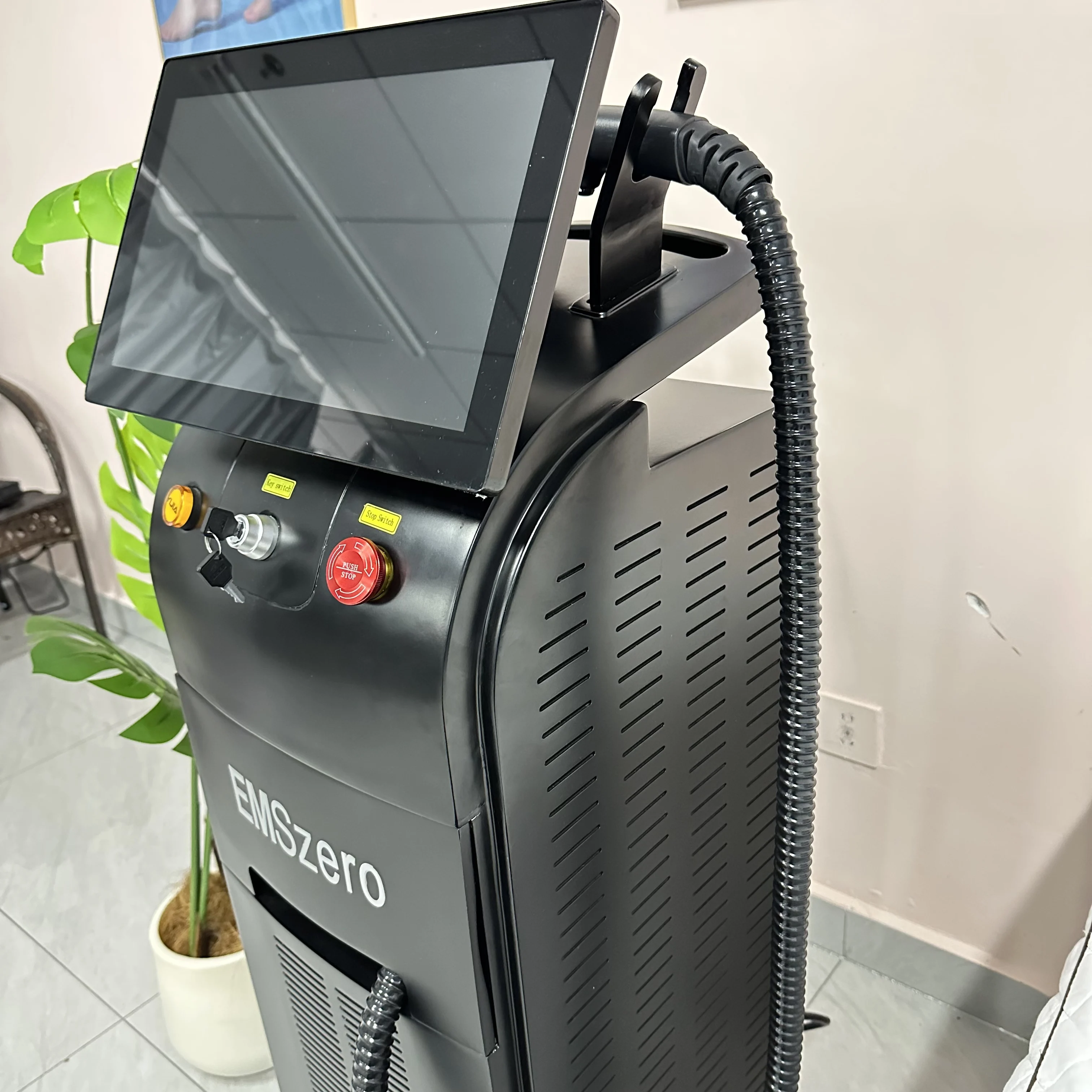 Newest Portable 808nm Diode Laser Hair Removal Machine Cooling Head Painless Laser Epilator Face Body Hair Removal