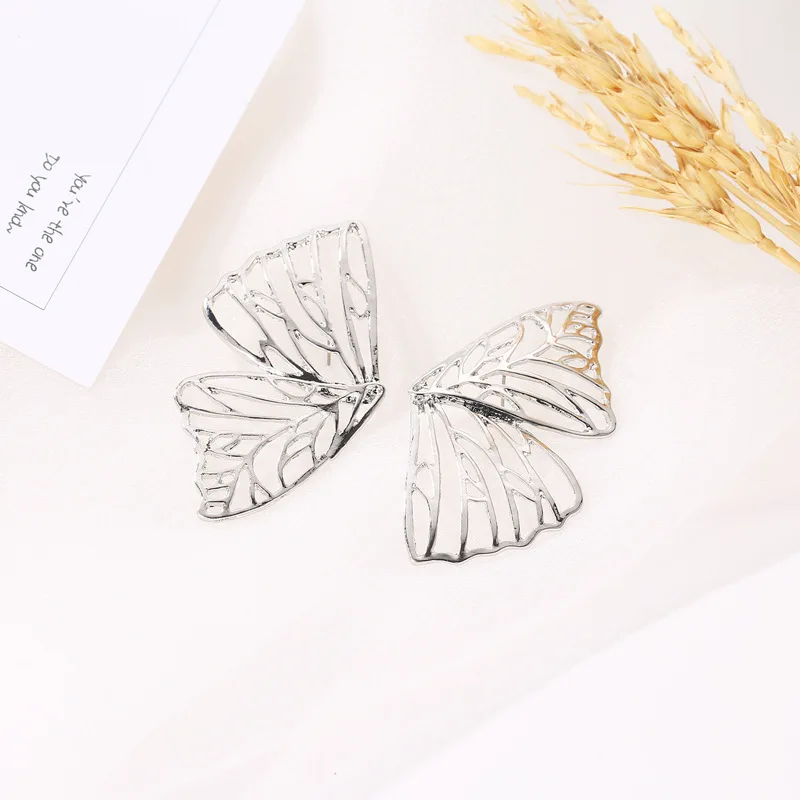 New Creative Exaggerated Hollow Butterfly Wing Earrings For Women Gold Color Personality Earring Party Jewelry Accessories