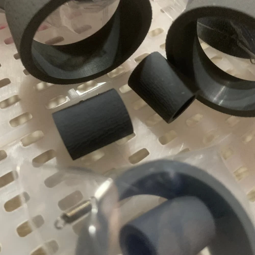 

20 компл. задерживающий ролик для EPSON Stylus Office T1100 B1100 Photo 1390 1400 1410 L1300 L1800 R1900 1500 Вт