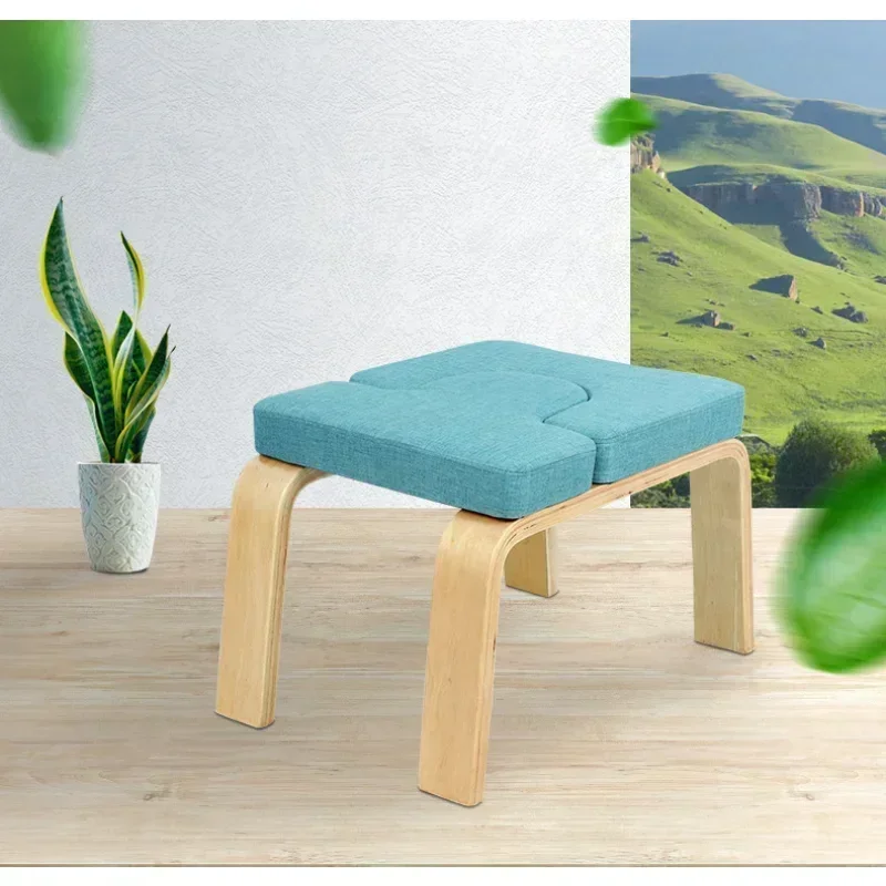 Wooden yoga inversion bench, mini fitness bench, yoga auxiliary training inversion chair, home wooden