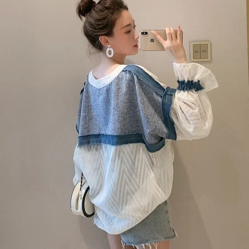 

New Spring Ladies Harajuku Long Flare Sleeve Chiffon T-shirts Women Japanese Loose Sweet V-Neck Lace Denim Patchwork Tops