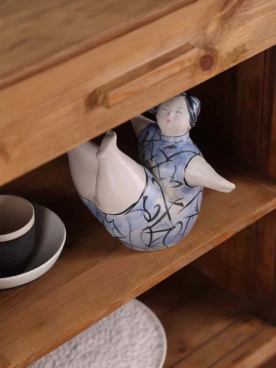Jingdezhen Porcelain Girl Figurine Vintage Tabletop Decor Creative Ceramic Art for Living Room Home Office Shelf Display view 3
