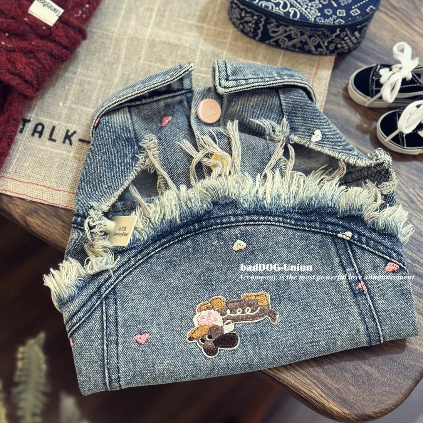 

Frayed Denim Pet Vest with Cute Embroidery for Small Dogs Maltese Chihuahua Casual Dog Jacket Outfit