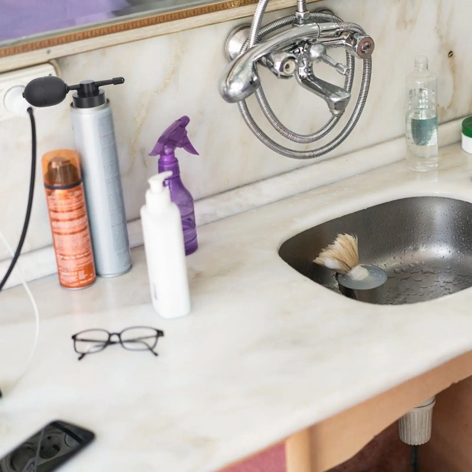 

Помпа-аппликатор для нанесения волокон для утолщения волос: эффективное и быстрое равномерное распределение на коже головы, для салонного использования