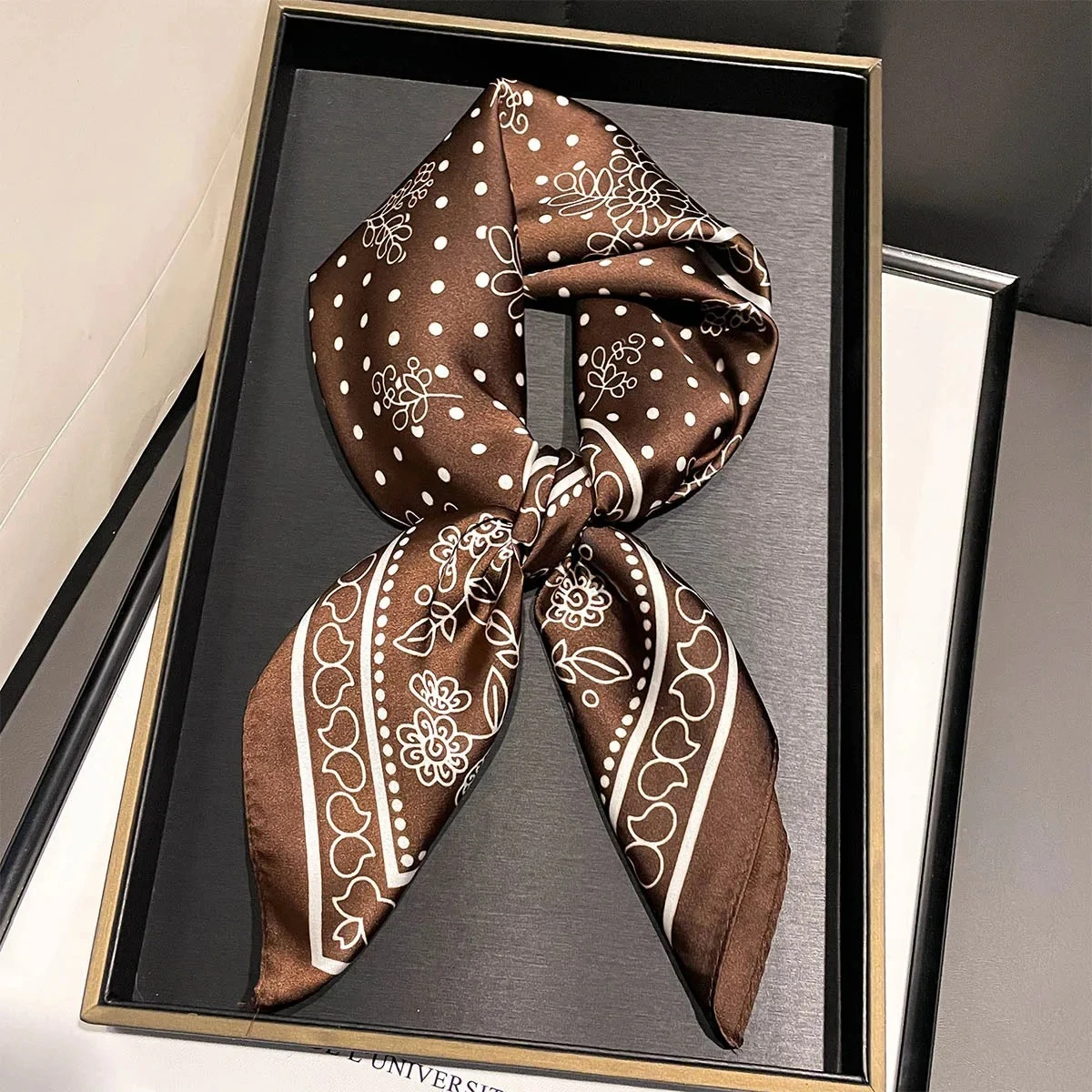 Bufandas cuadradas de seda con estampado de Paisley para mujer, pañuelo decorativo para la cabeza, pañuelo para el cuello, Hijab para mujer, pañuelo suave para la cabeza, novedad de 2026