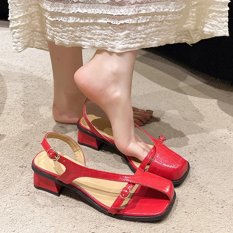 Fashion Irregular Women Sandals Silver Flat Shoes Woman Summer Beach Flats Casual Flip Flops Ladies Square Toe Gladiator Sandal