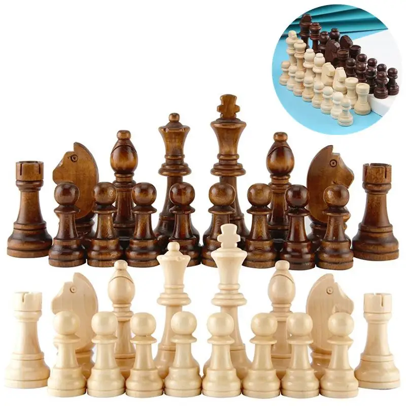 

32pcs Plastic Chess Pieces Complete Chessmen International Word Chess Set Black & White Chess Piece Entertainment Accessorie