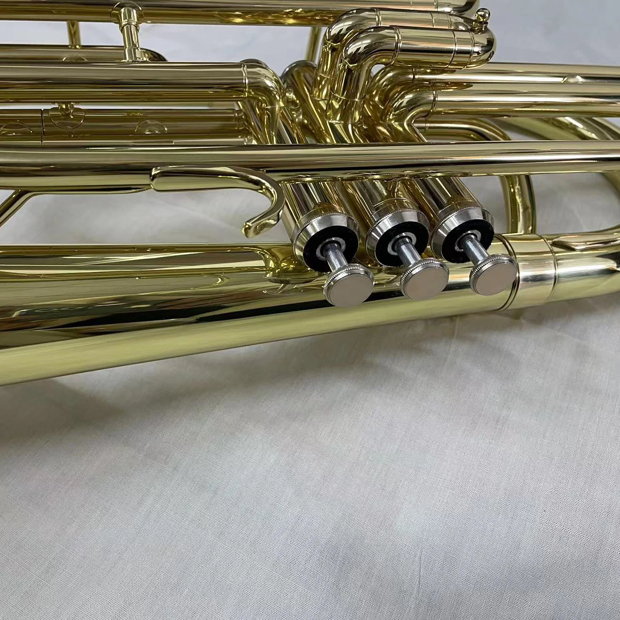 Trombone de marche en laque d'or, production OEM, haute qualité, vente directe d'usine