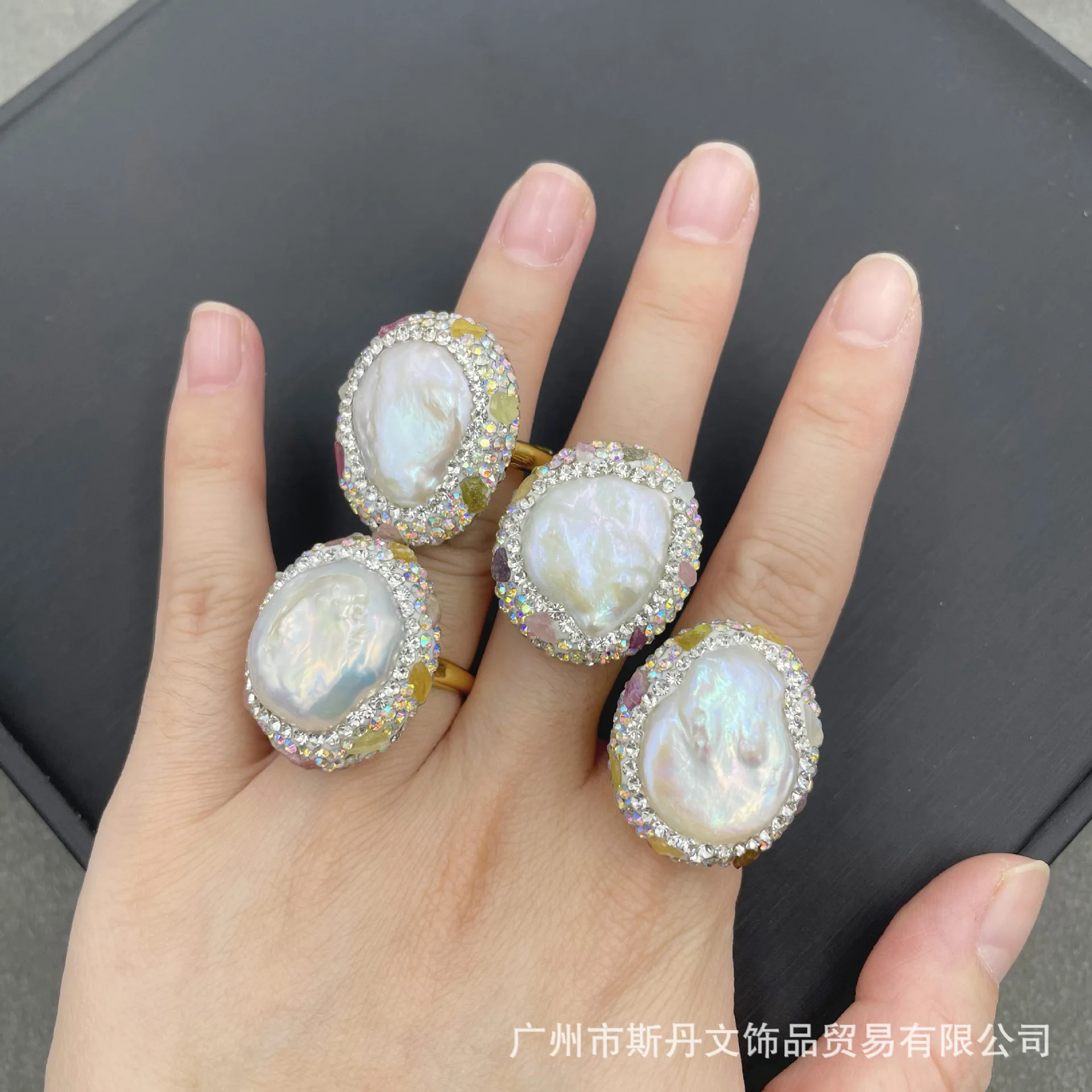 

New boutique baroque special-shaped pearl inlaid with Czech crystal fashionable personalized color retention ring