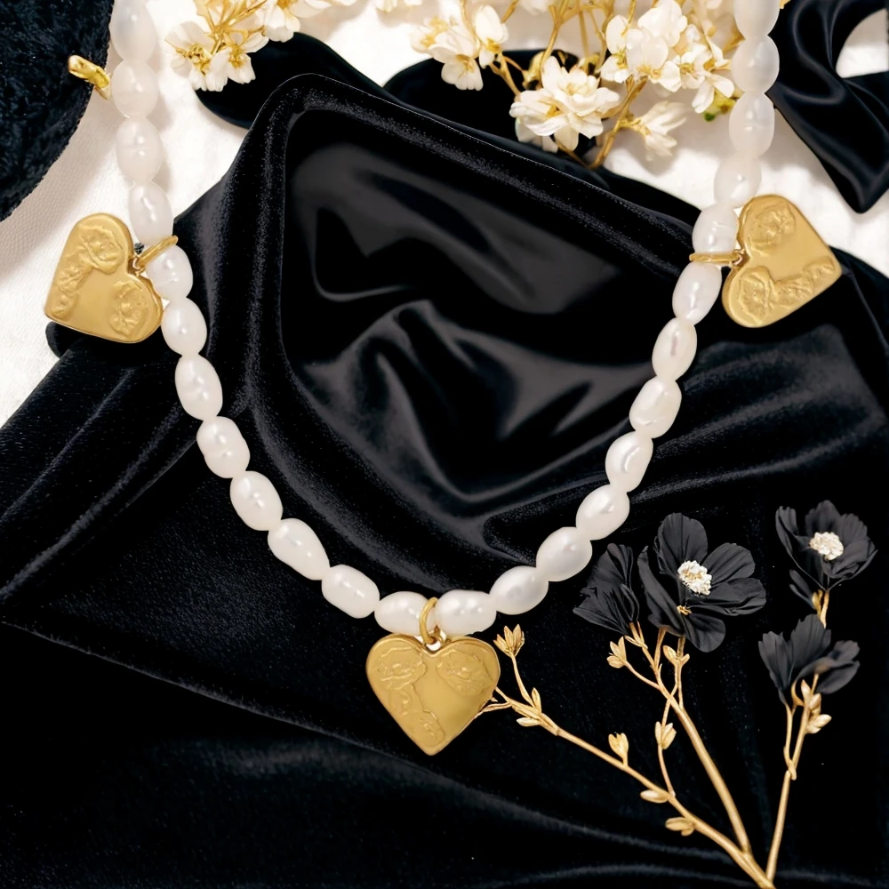 

Women's Necklace Ins Style Heart-shaped Pendant Pearl Collarbone Chain 34+7CM Fashionable Versatile Jewelry Accessory