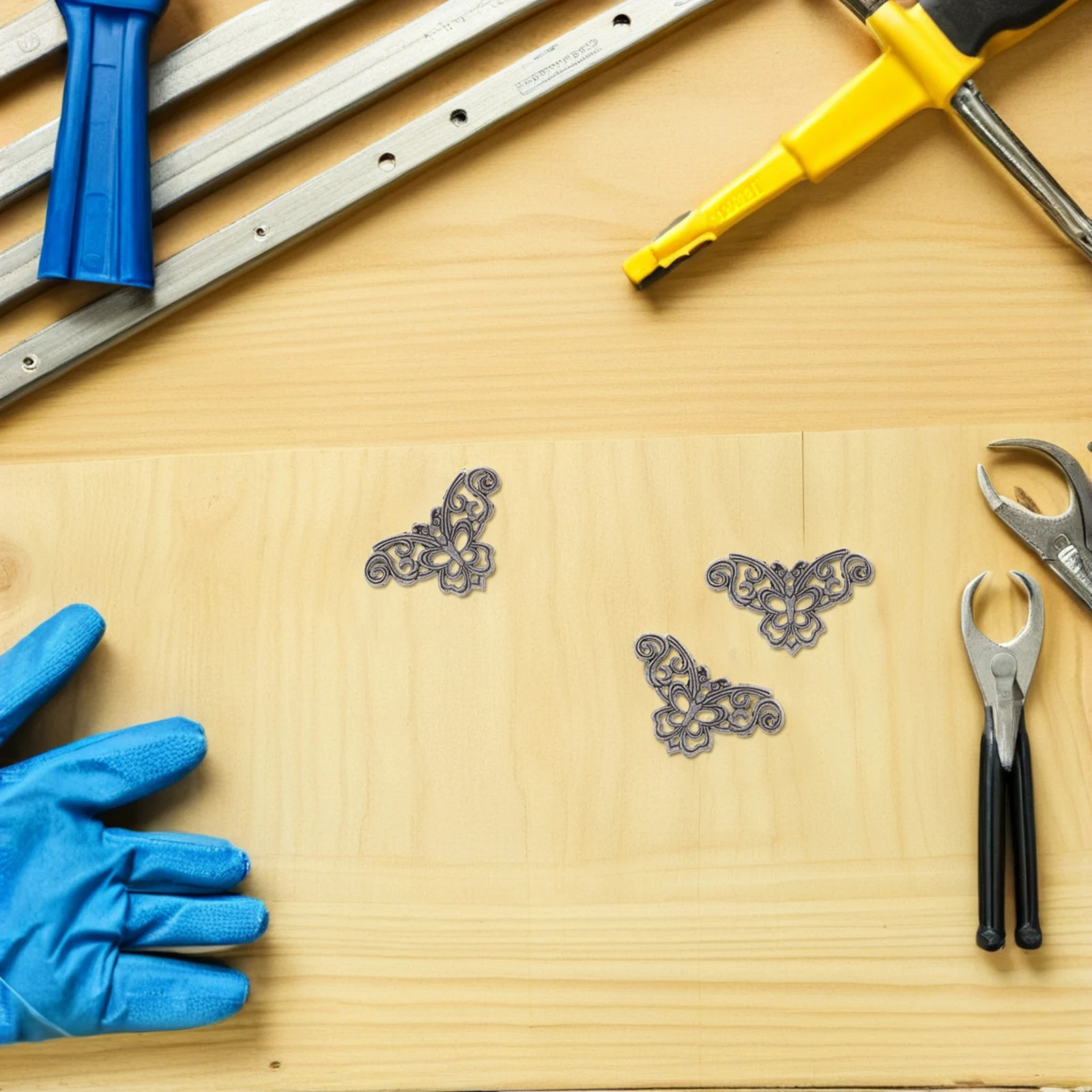 

24Pcs Retro Bronze Decorative Corner Protectors Metal Corner Guards Vintage Butterfly Appliques for Wood Boxes Dressers Cabinets