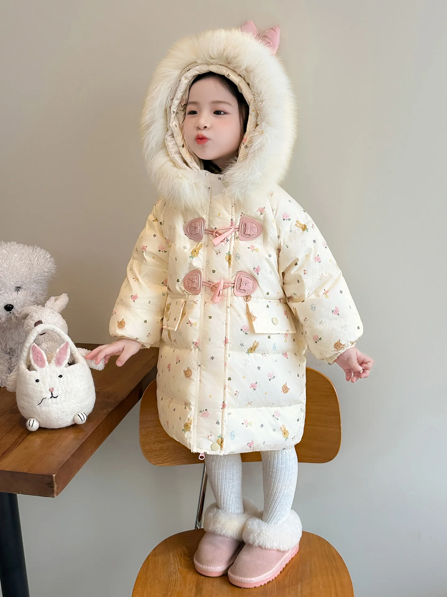 女の子用冬用ダウンジャケット 軽量 暖かい ホワイト ダウンコート スリ 子供用冬服 韓国風 スリ レギュラーフィット