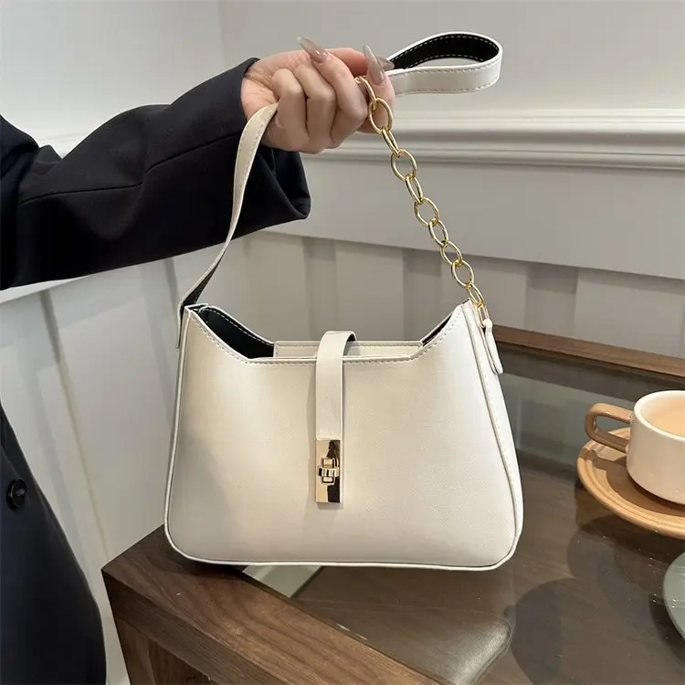 2024 Spring/Summer New Chain Retro Handheld Small Square Bag Single Shoulder Crossbody Bag Solid Color Bag