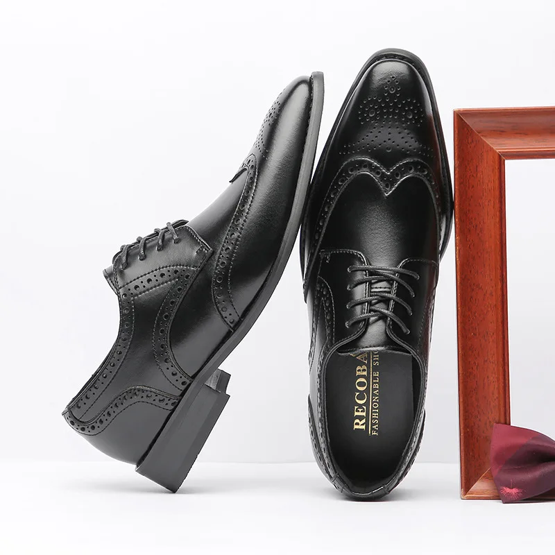 

Elegant Mens Brogues Shoes Luxury Handmade Quality Comfortable 2026 Autumn British Style Fashion Wedding Social Dress Shoes Man