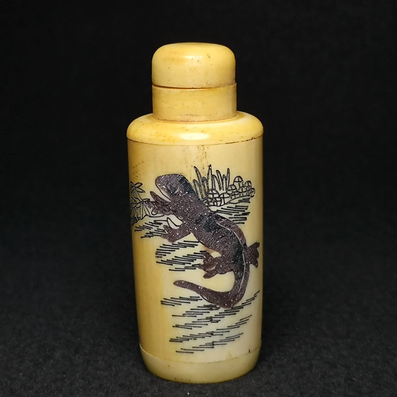 YIZHU CULTUER ART Size 6 × 2.5 cm Chinese Hand Carved Inlay Lotus leaf Frog Lizard Statue Snuff Bottles