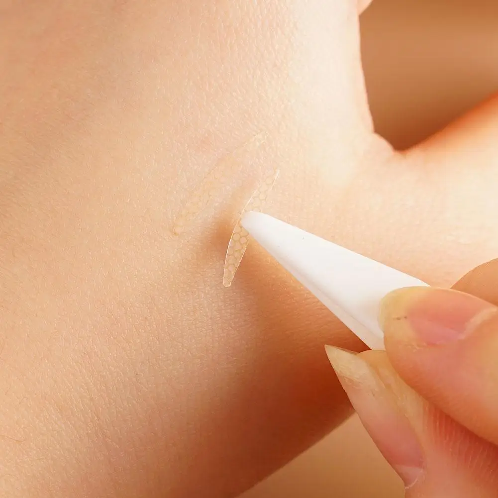 แผ่นแปะเปลือกตาสองชั้นสําหรับผู้หญิงธรรมชาติที่มองไม่เห็น Traceless พิเศษสําหรับรูขุมขนตาบวมถือแต่งหน้าและการสร้างรูปร่าง