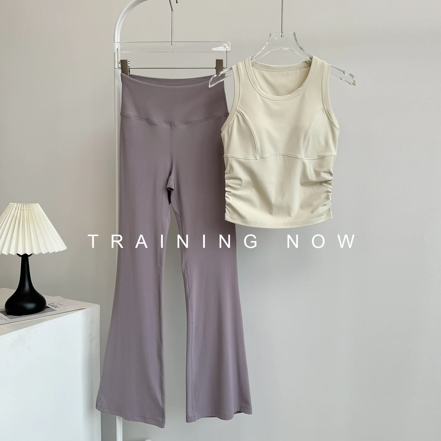 

Комплект одежды для йоги для женщин, летняя красивая одежда для бега, быстросохнущая одежда для похудения, похудения, пилатес, спорт и