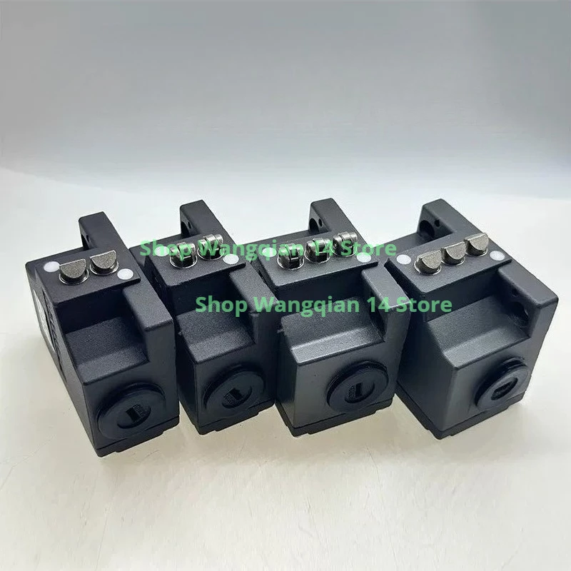 1pc Travel Switch BNS 819-B02 B03-D R12-61-12-3B 10 FD-60-10