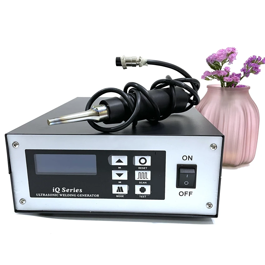 35khz Portable Ultrasonic Spot Welding Generator And Handheld Transducer With Horn For Auto Parts