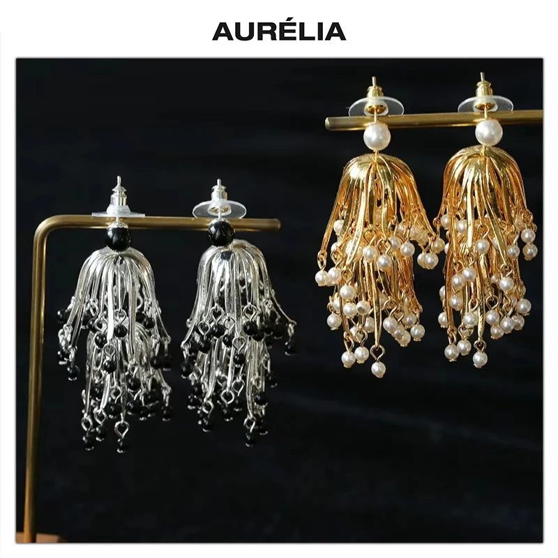 

Europe Fashion Flower Wind Chime Pearl Long Black Onyx Gold Silver Earrings Women Retro Jewelry Accessories