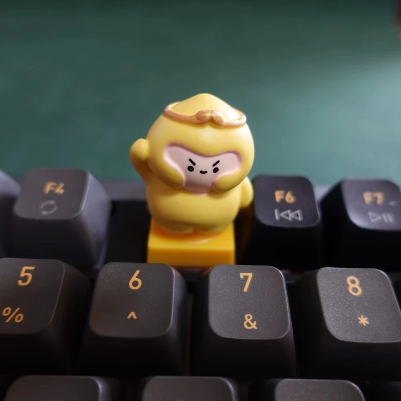 New Anime Figure Tang Priest ‌Pendragon Cute Personalized Creativity Single 3D Stereo Resin Advanced Keycaps Mechanical Keyboard
