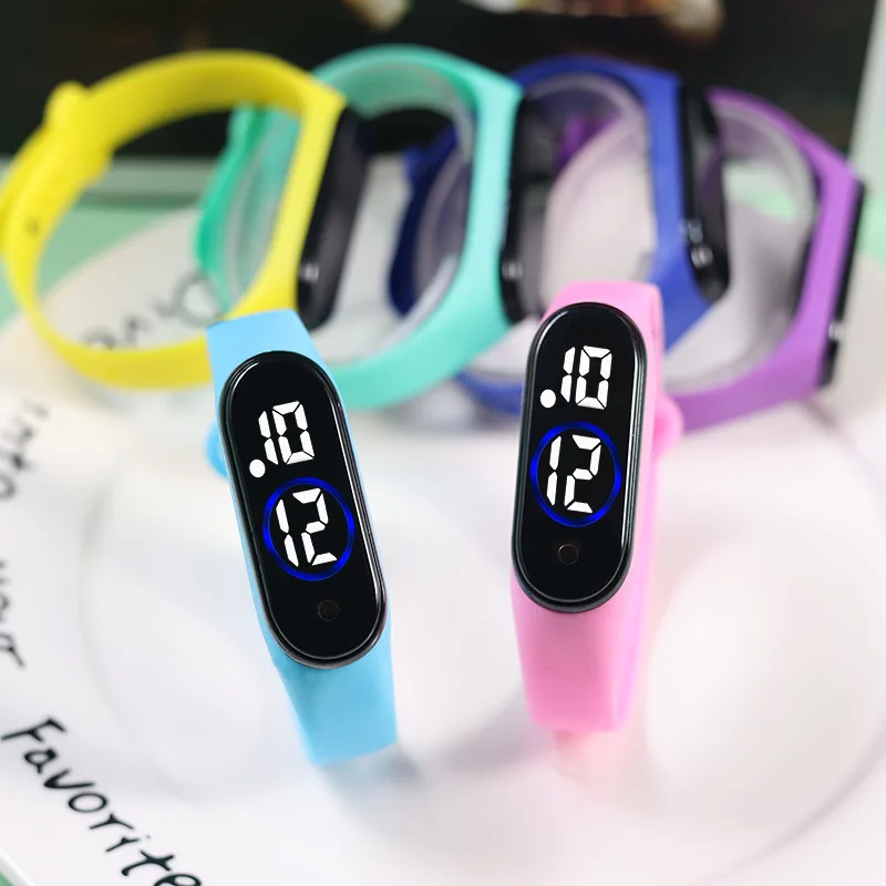 50pcs/lot Children Watch Birthday Gift For Boy Girl Smart LED Digital Cartoon Kids Watch Bracelet Wristwatch