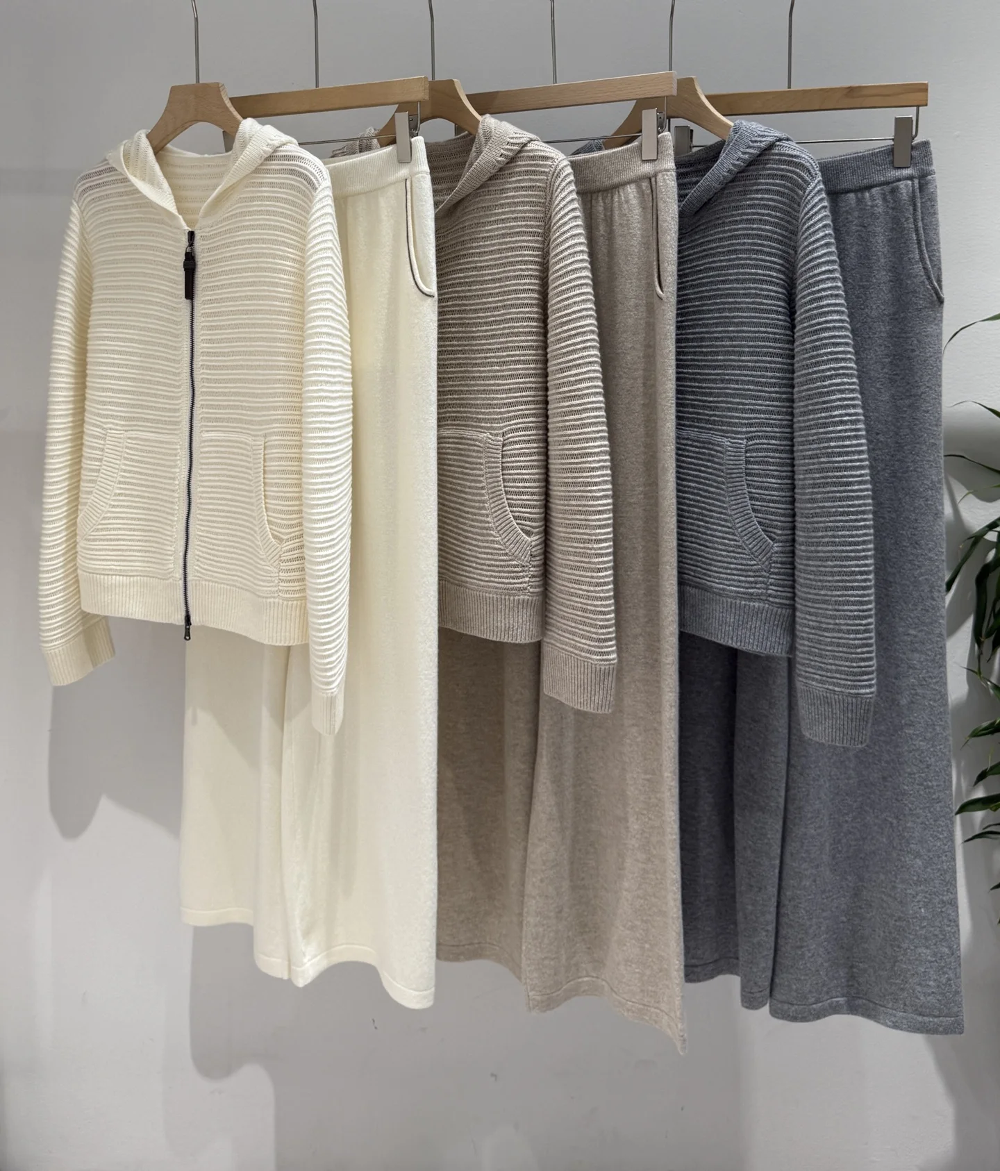 2026 Fall/Winter Women's Hooded Zip-Up Wool Knit Set: Knit Cardigan and Wide-Leg Pants with Elastic Waist