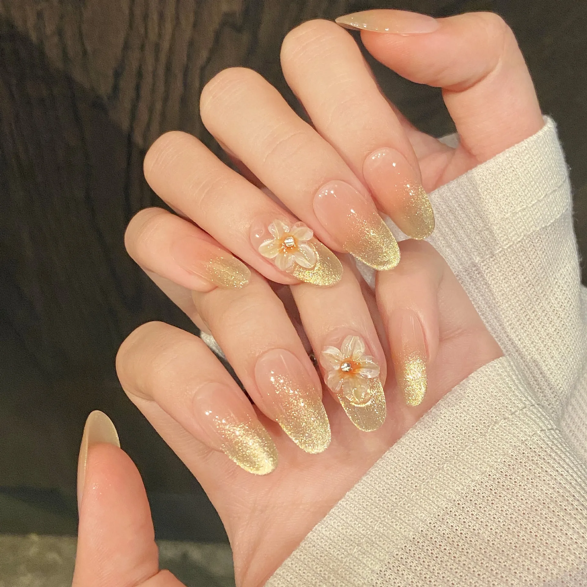 

10PCS Handmade Press on Nails with Gold Gradient Cat Eye Wearing Armor White Three-dimensional Flower Design Fake Nail Tips