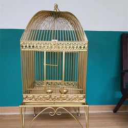 Nordic Luxury Metal Bird Cages Parrot Decoration Outdoors Portable Bird Cages Budgie Breeding Cage Oiseau Birds Supplies WZ50BC