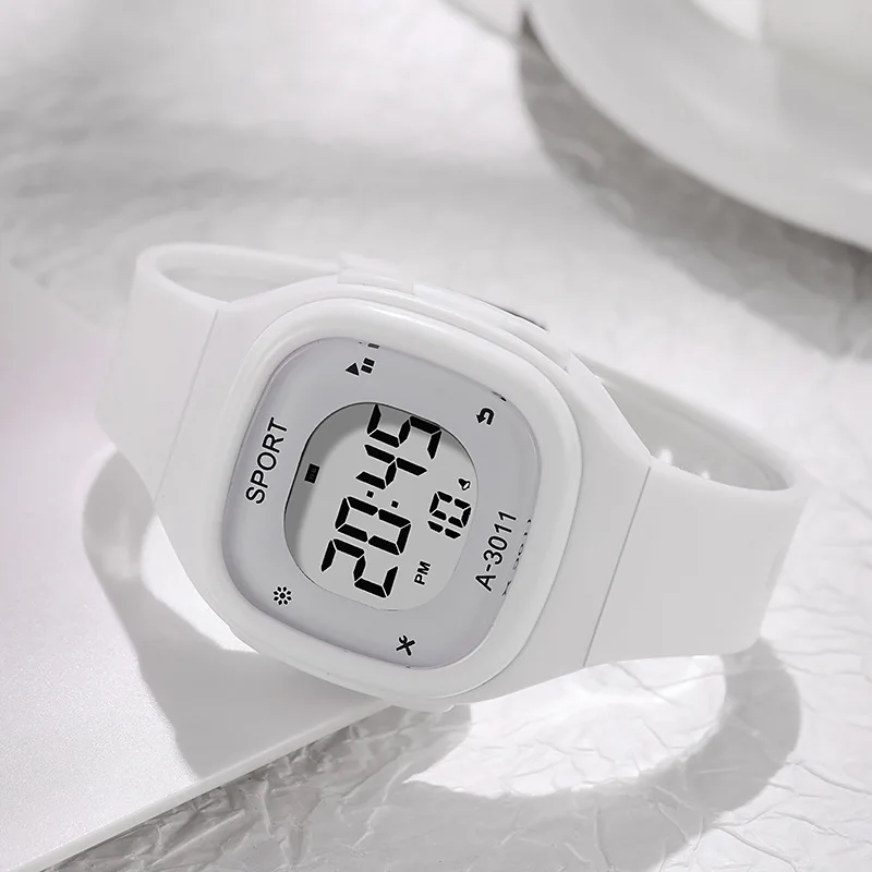 Electronic watch, student junior high school Mori dopamine exercise electronic watch
